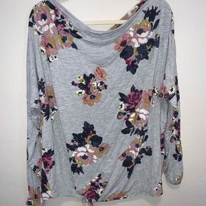 Floral Long sleeve blouse.